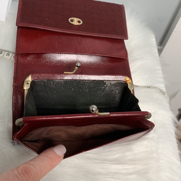 Authentic Celine vintage wallet with kisslock - Picture 10 of 16